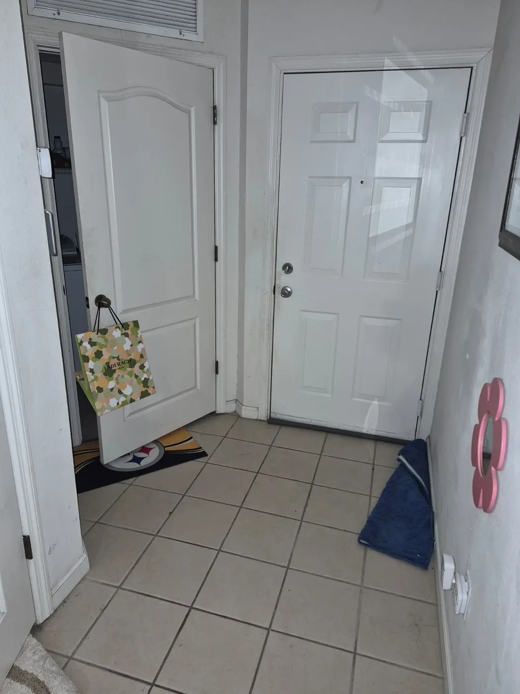 Move-Out Entryway Clear-Out — After